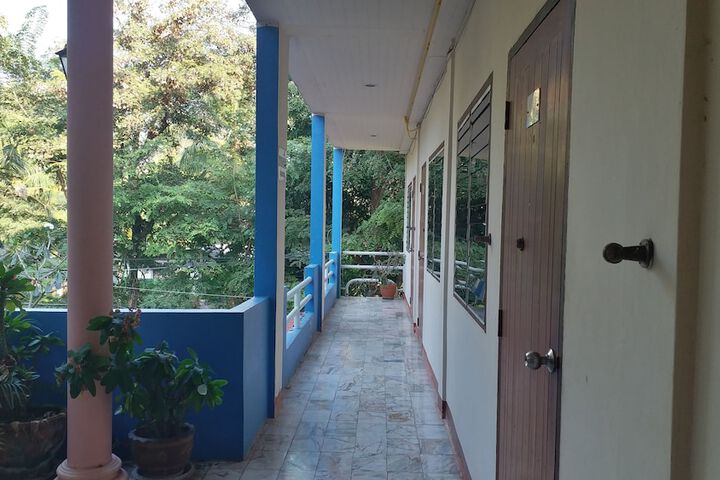 Property Grounds 28 of 31