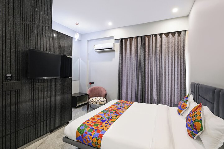 Room 26 of 48