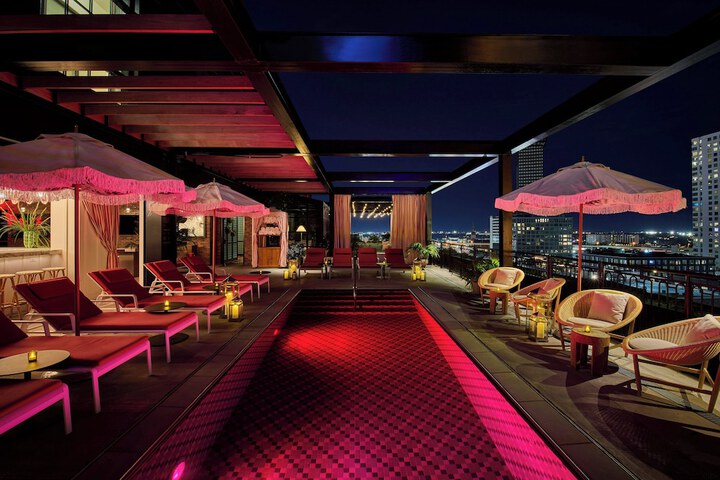 Rooftop pool