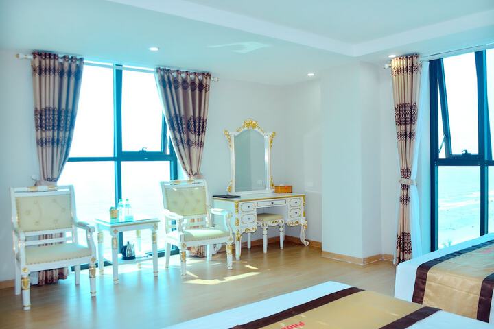 Room 28 of 37