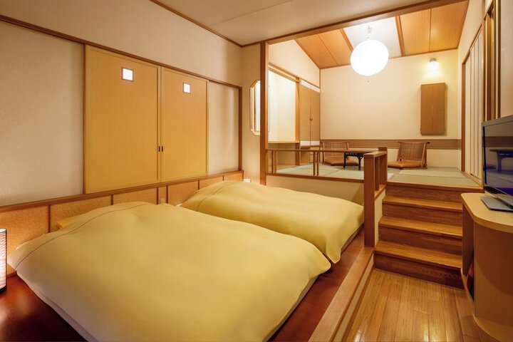 Room 3 of 26