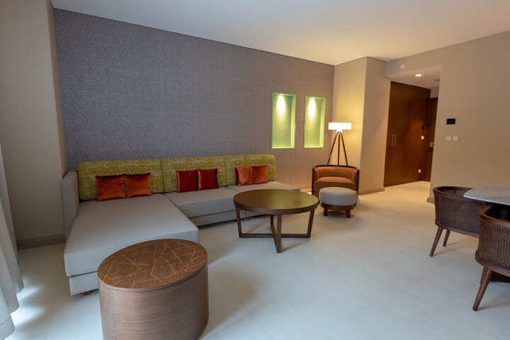Room 14 of 36