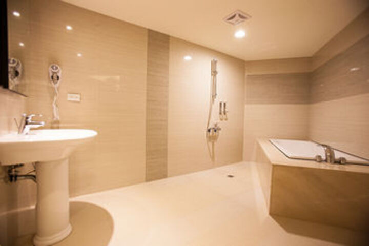 Room 3 of 22