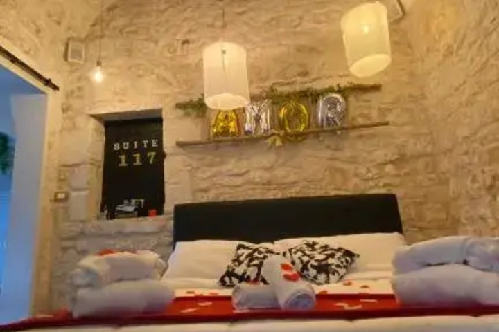 Room 4 of 26