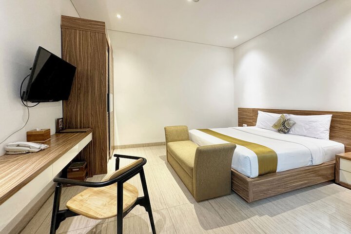 Room 17 of 32