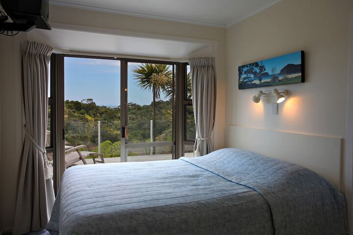 Room 2 of 45