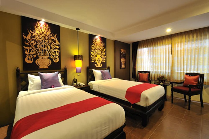 Room 14 of 30
