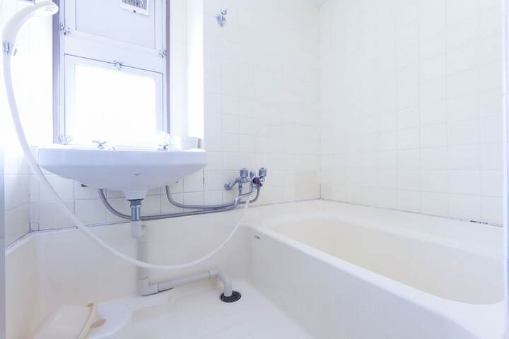 Room 15 of 22