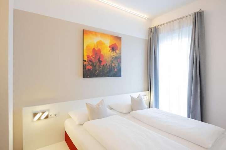 Room 4 of 50
