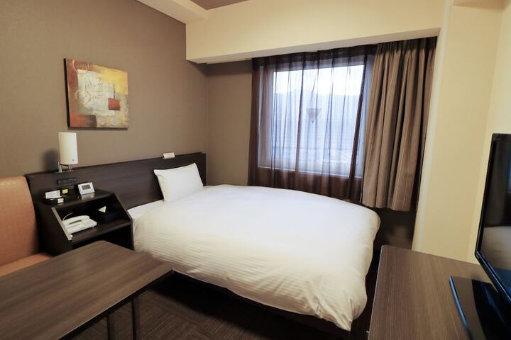 Room 7 of 26