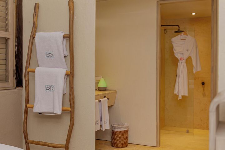 Clean Restrooms