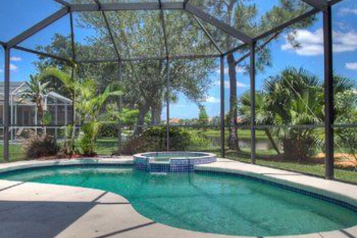 Pool 19 of 24