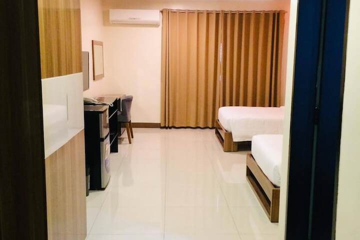 Room 13 of 24