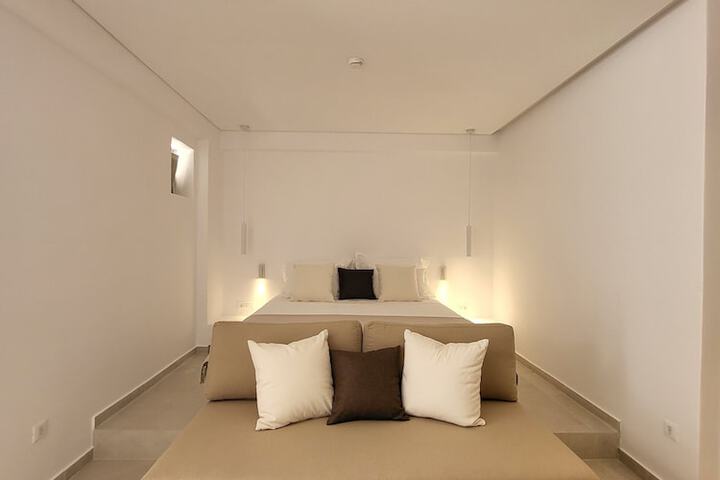 Room 10 of 226