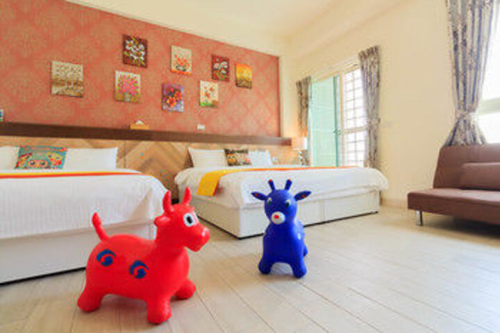 Room 21 of 27