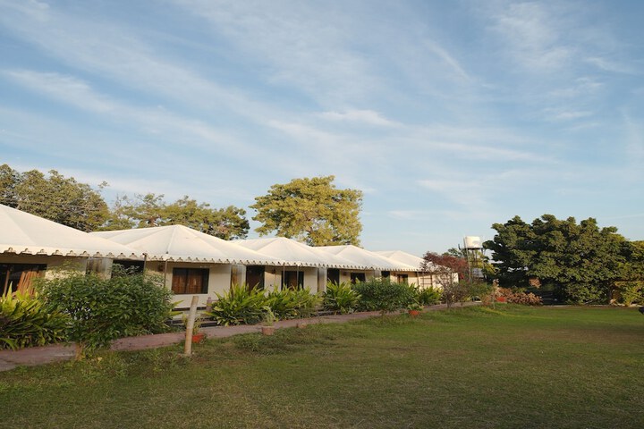 Bharat lake View Resort in Udaipur