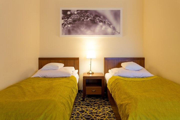 Room 6 of 56