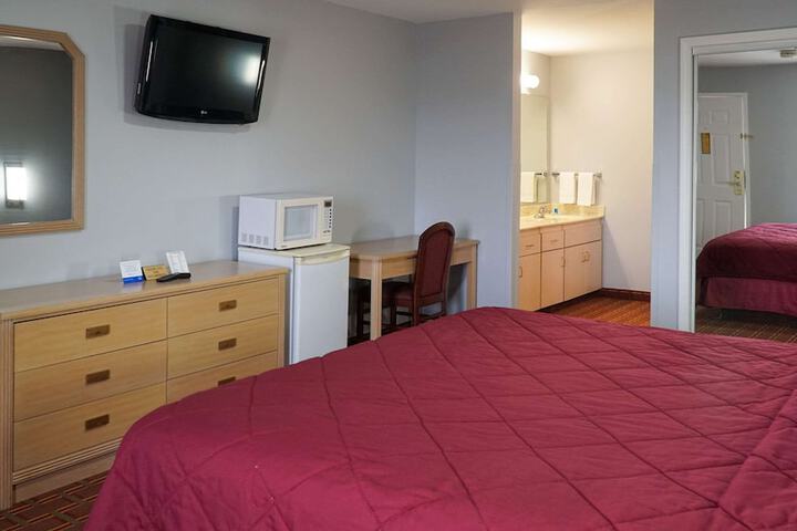 Room 13 of 50