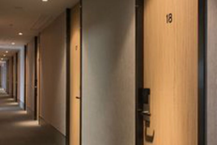 Ballroom/Hall 10 of 18
