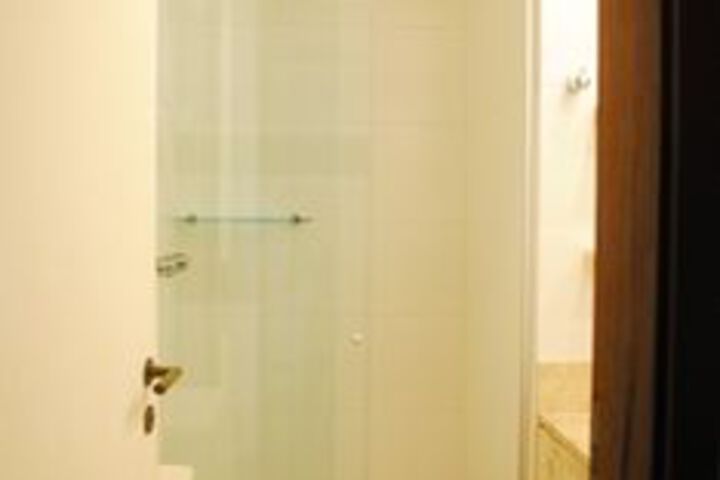 Room 5 of 51