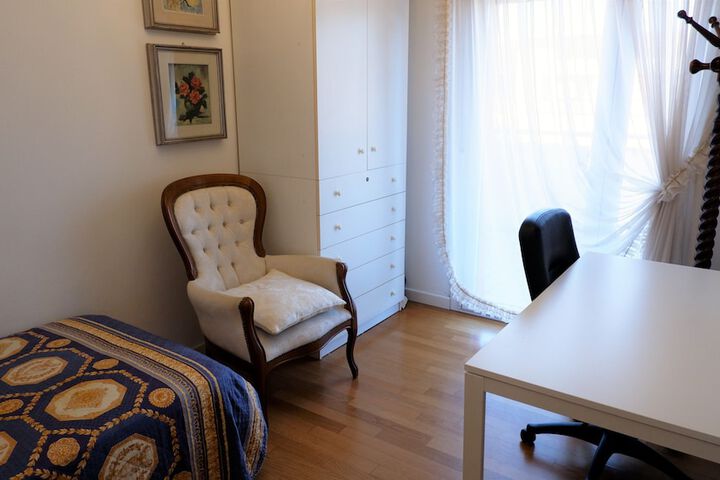Room 11 of 43