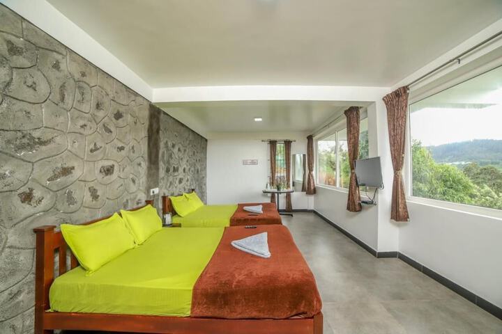 Room 3 of 21