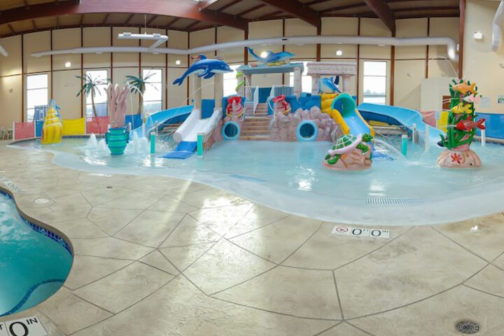 Pool 165 of 222