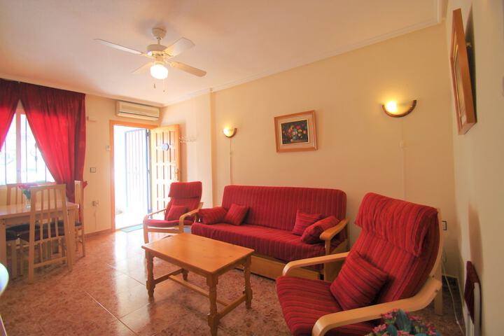 Room 13 of 30