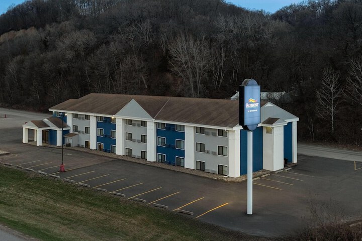 Hotel Entry