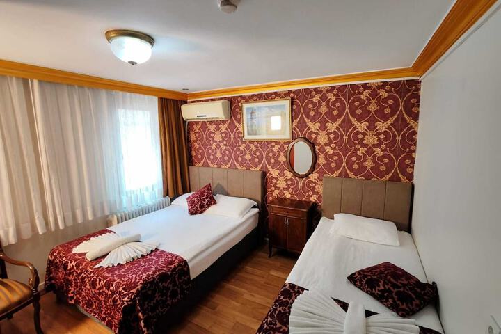 Room 15 of 61