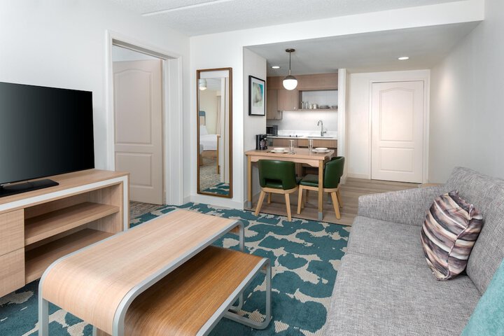 Room 19 of 48