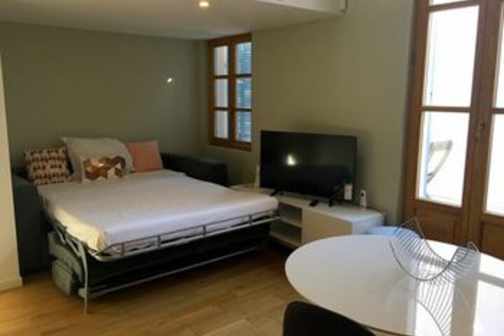 Room 164 of 200