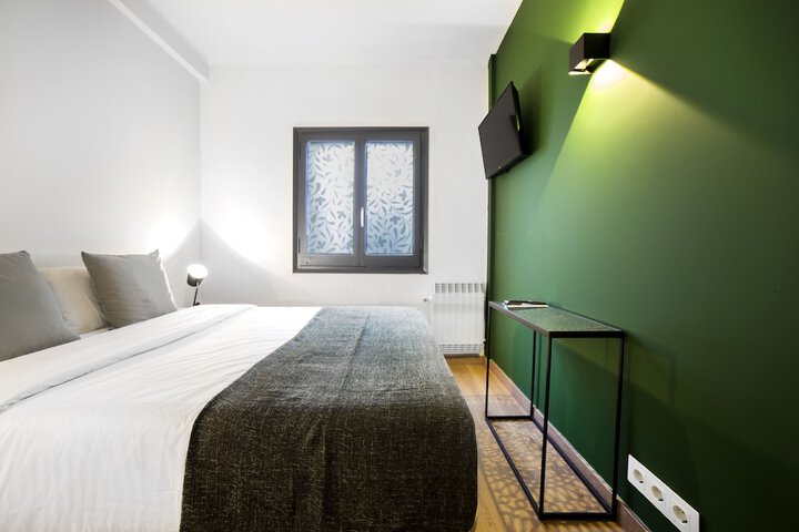 Room 15 of 44