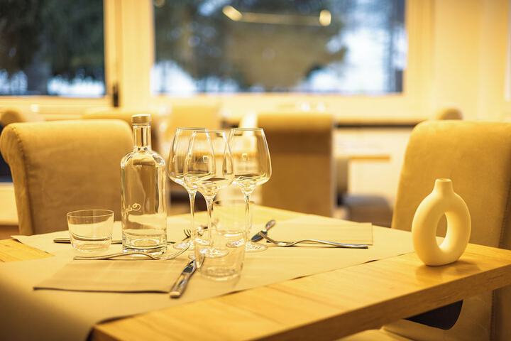 Dining 50 of 107