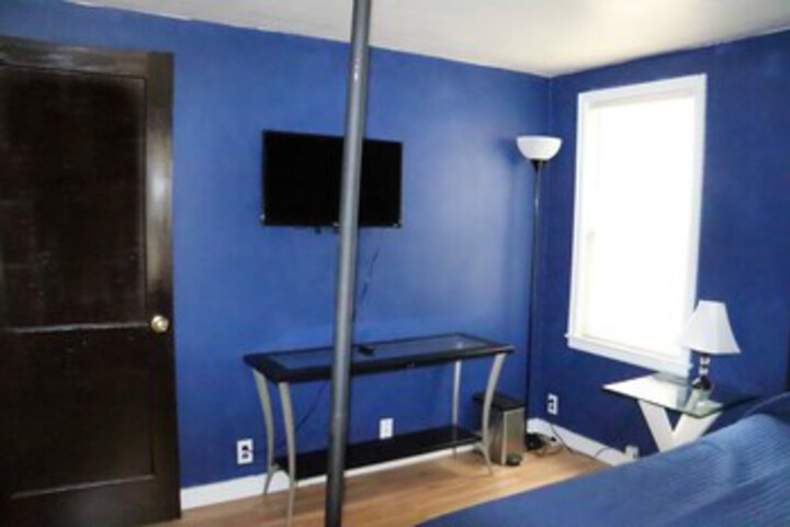 Room 53 of 58