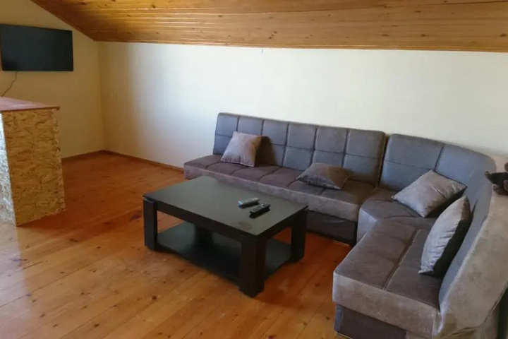 Room 2 of 12