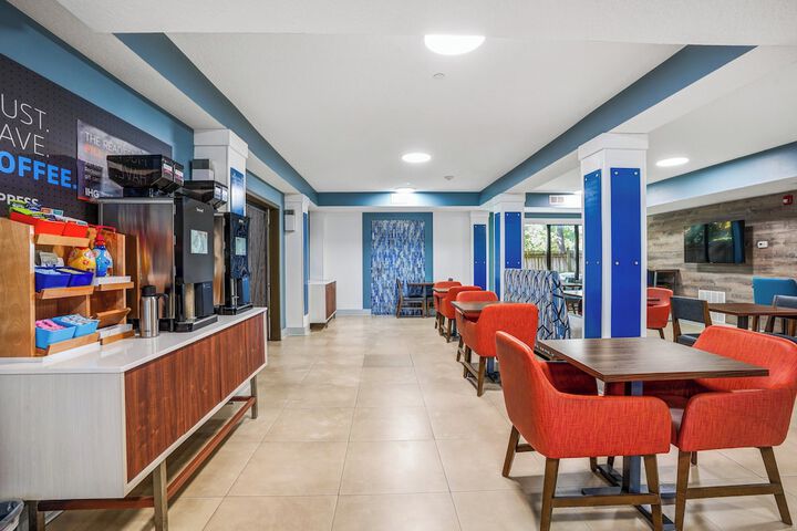 Breakfast/Coffee Service 81 of 95