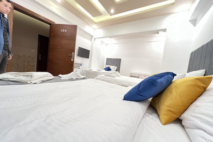 Room 21 of 53