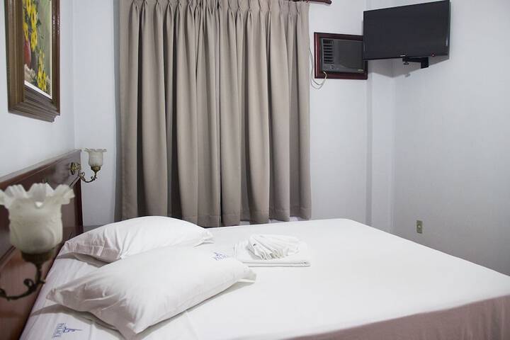 Room 2 of 25