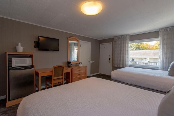 Room 8 of 51