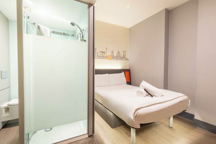 Room 18 of 55