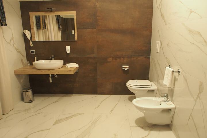Room 29 of 60