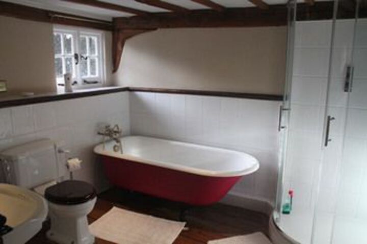 Room 3 of 16