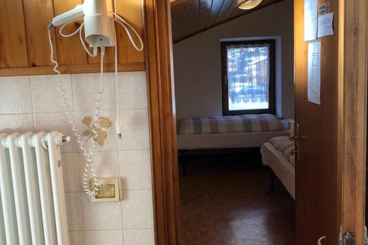 Room 45 of 69