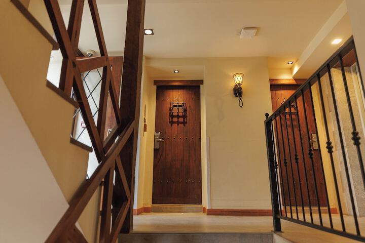 Hotel Interior 166 of 193