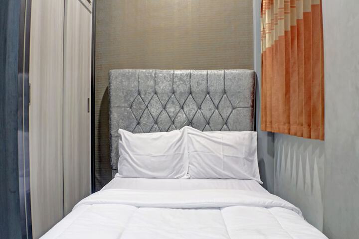 Room 6 of 25