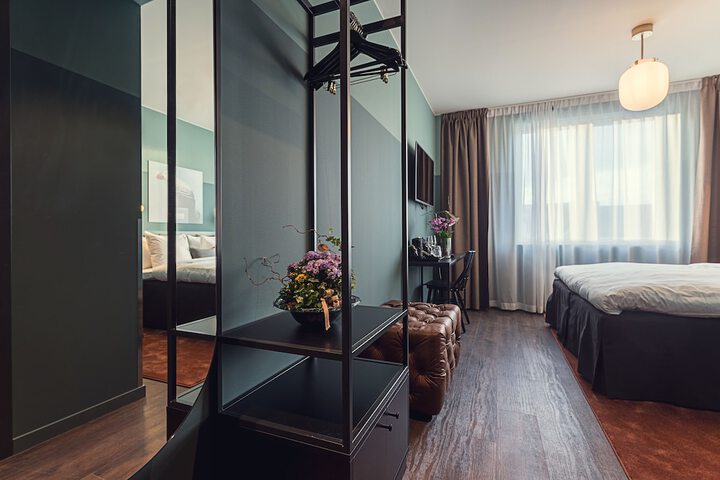 Room 17 of 159