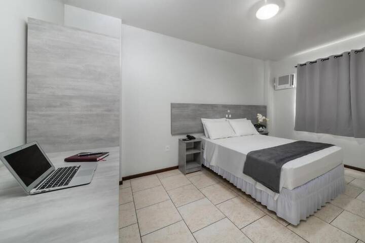 Room 28 of 44