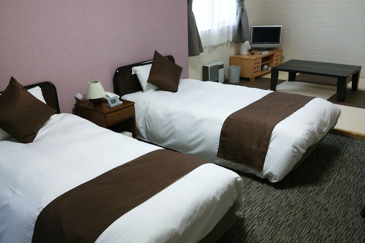 Room 15 of 42