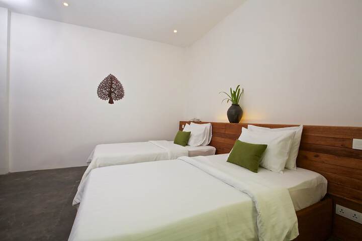 Room 20 of 79